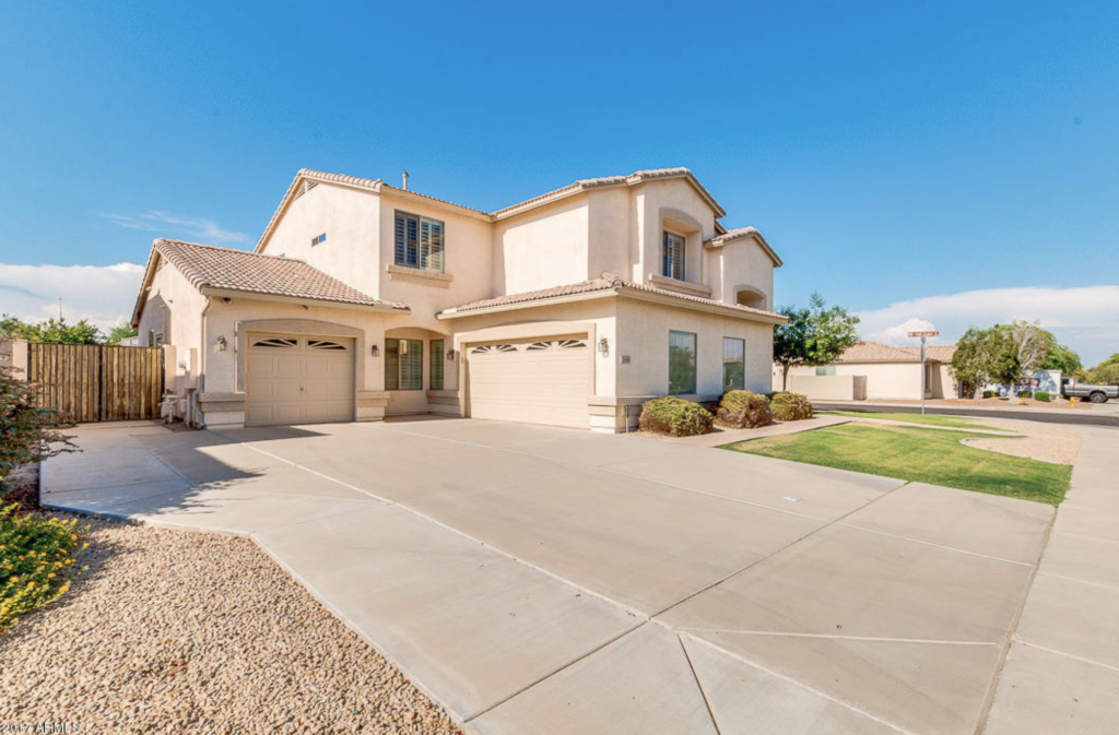 POOL Home with Upgrades In Chandler, Arizona